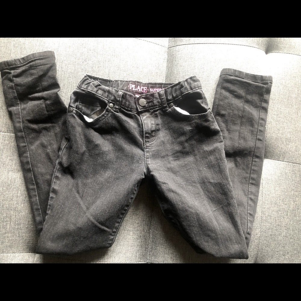 SOLD ON Ⓜ️ The Children's Place black Super Skinny jeans. Good condition.